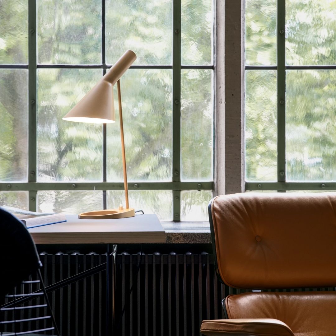 AJ Bordlampe