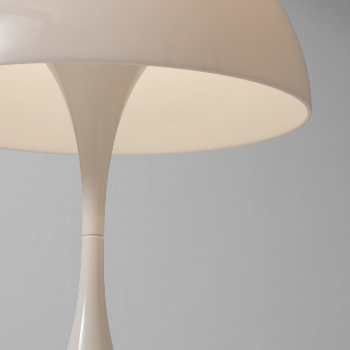 Panthella 250 Bordlampe